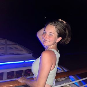 Meet your Posher, Andrea